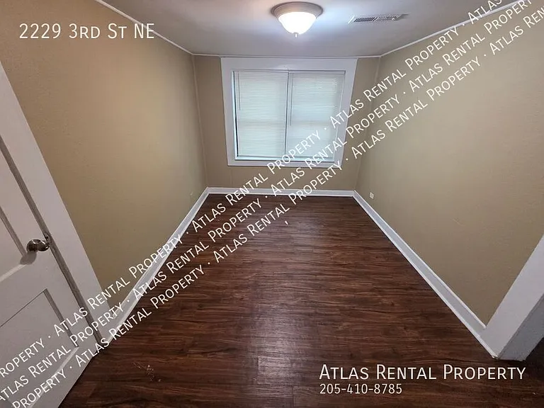 2229 3rd St NE — Photo 10
