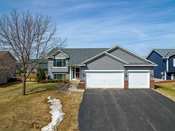 315 11th Ave NE, Lonsdale, MN 55046