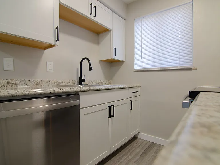 Newly Upgraded Apartments -The Courtyard at Park Hills, Minutes from Downtown — Photo 38