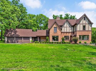 25430 W Cuba Rd, Barrington, IL 60010