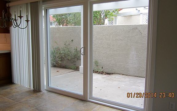 Family Room facing Side Patio