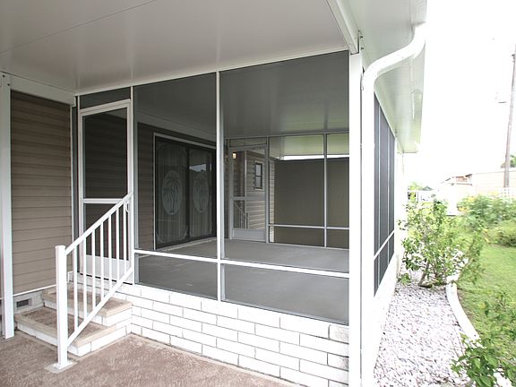5th image of 14322 Weeksonia Ave #973