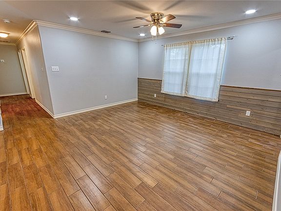 3rd image of 4829 Jo Ann St