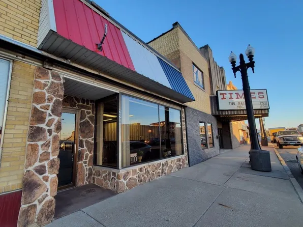 228 Main St, Savanna, IL 61074