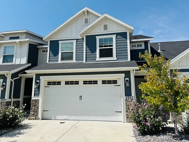 4947 N Nile Dr — Photo 2