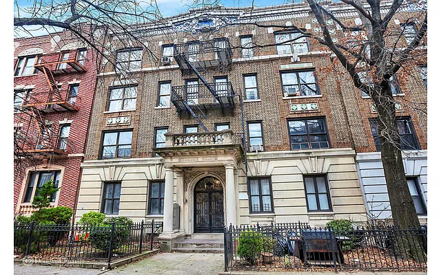 Rented by Douglas Elliman | media 10