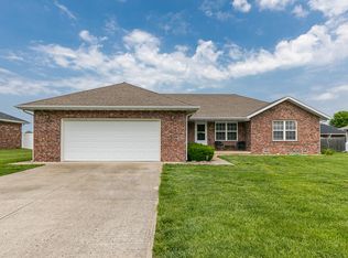 745 E Summit St, Bolivar, MO 65613