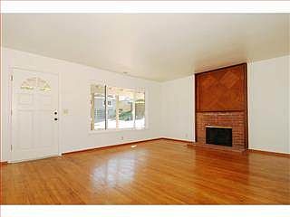 2nd image of 828 Burns Ct