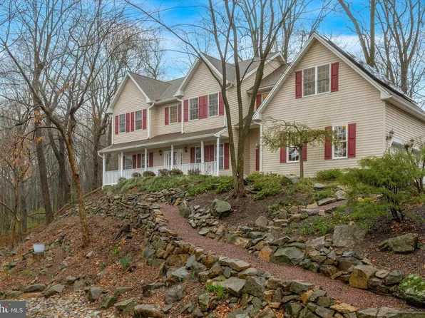 2562 Lafayette Ct, Gilbertsville, PA 19525