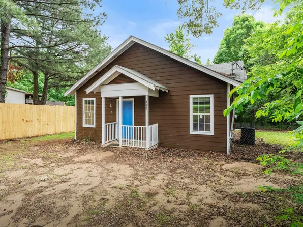 743 Pine Wilderness Dr, Queen City, TX 75572