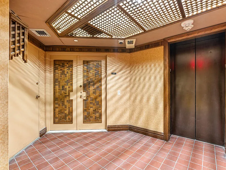 520 Brickell Key Dr #A200 — Photo 32