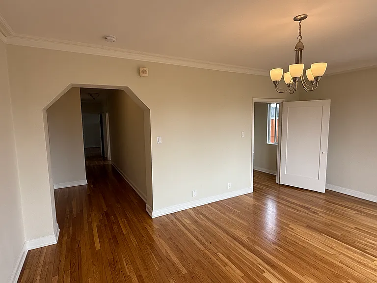 250 Point Lobos Ave #402 — Photo 4