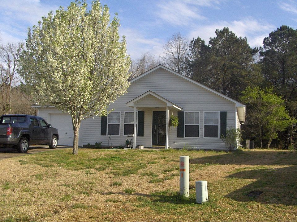 2nd image of 1418 Kelly Pl