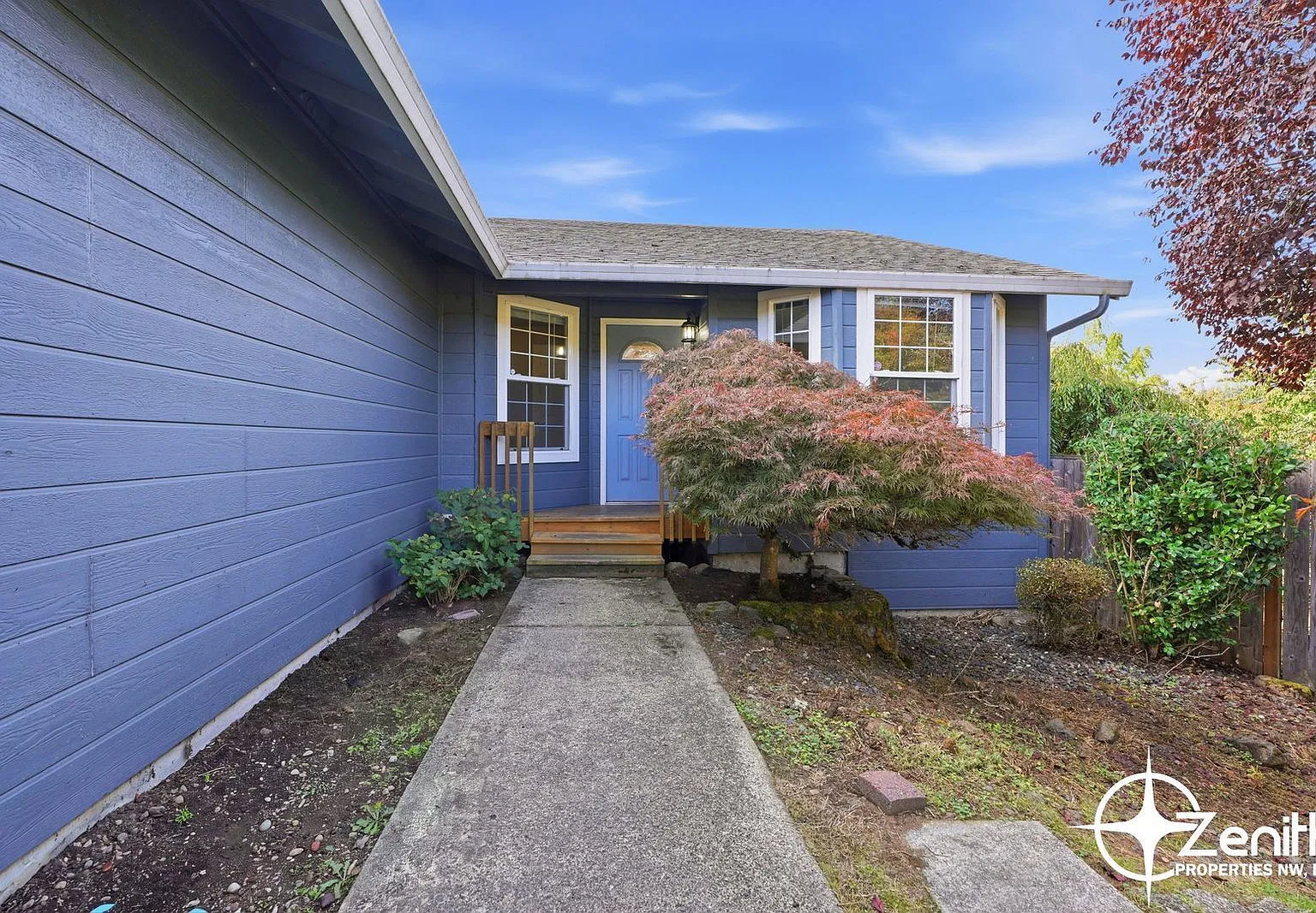 5 bed, 3.0 bath, 3018 sqft, $3,695 — Photo 4