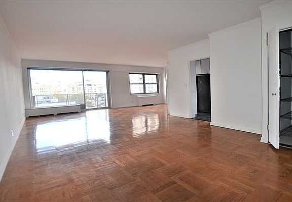 3rd image of 200 E 64th St APT 8B