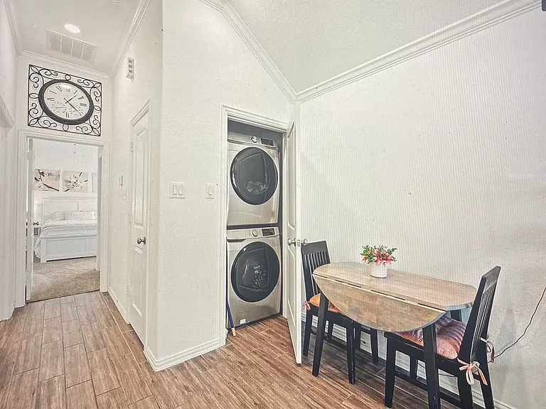 15202 Queens Watchdog Ct — Photo 6