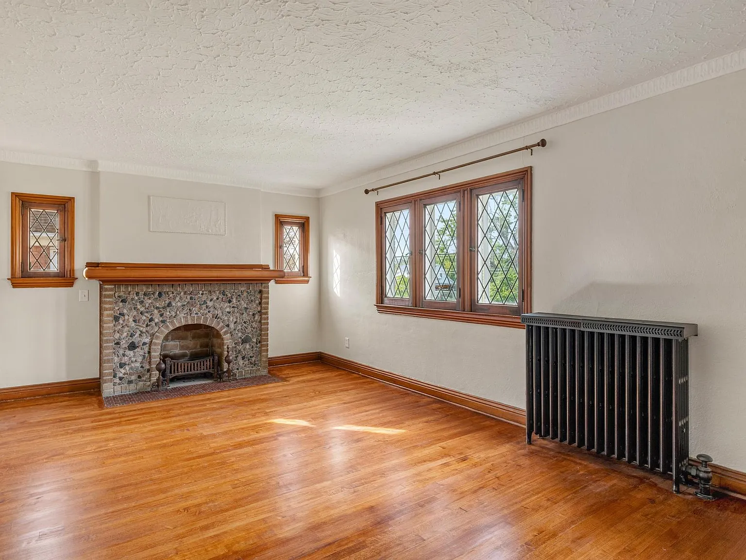 1 bed, $1,200 — Photo 3