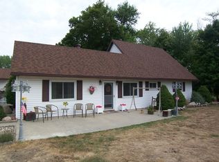 22263 State Highway 133, Oakland, IL 61943