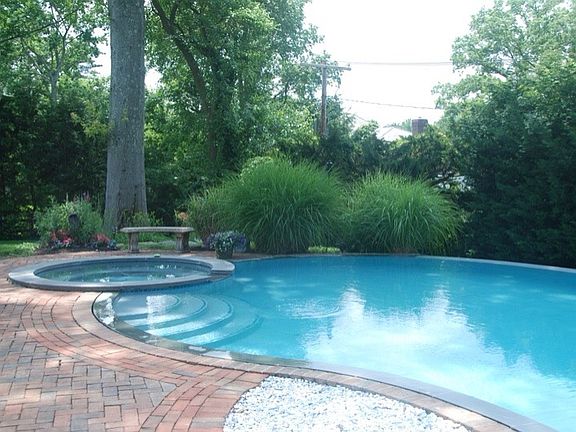 Infinity Edge Pool & Hot Tub