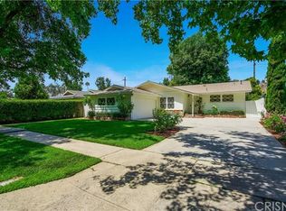 7655 Chisholm Ave, Van Nuys, CA 91406
