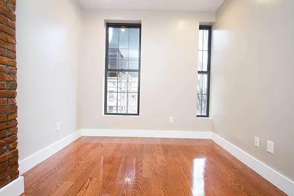 Rented by Nooklyn NYC LLC | media 29