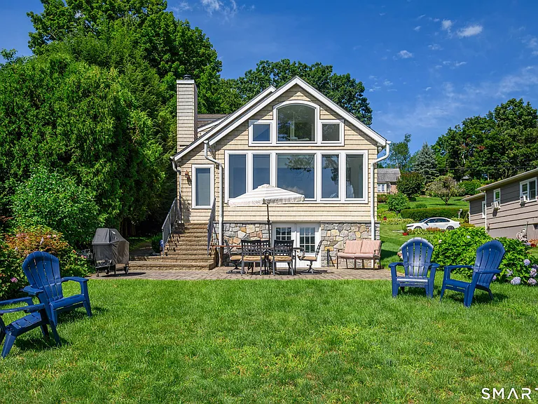 4 Eastview Rd — Photo 33