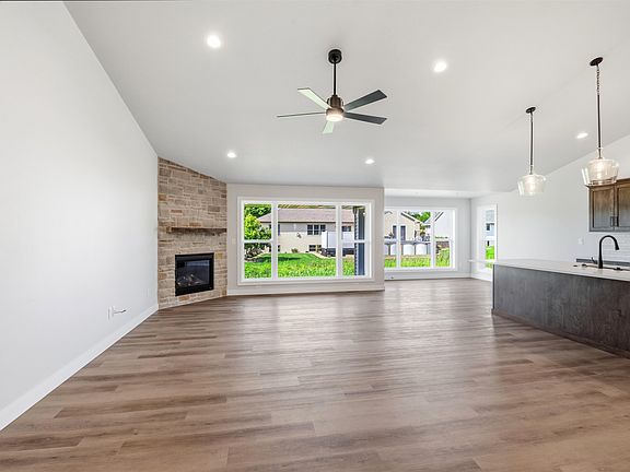 4th image of 2749 Stelor Dr