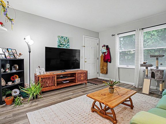 4th image of 1728 Manor Haus Ct APT A2