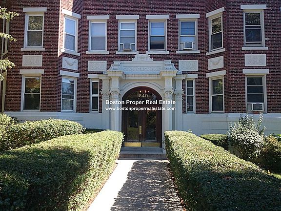 2nd image of 1840 Commonwealth Ave APT 6