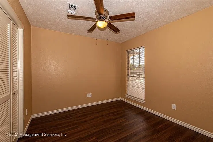 3 bed, 2.0 bath, 1288 sqft, $1,650 — Photo 4