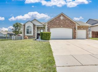 15015 E Lakeview Dr, Wichita, KS 67230