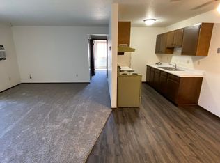 Dundee Apartments, Fargo, ND 58102