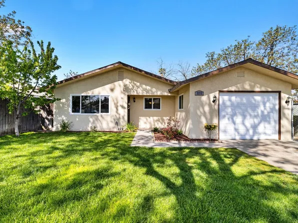 2272 S Holly Ave, Fresno, CA 93706