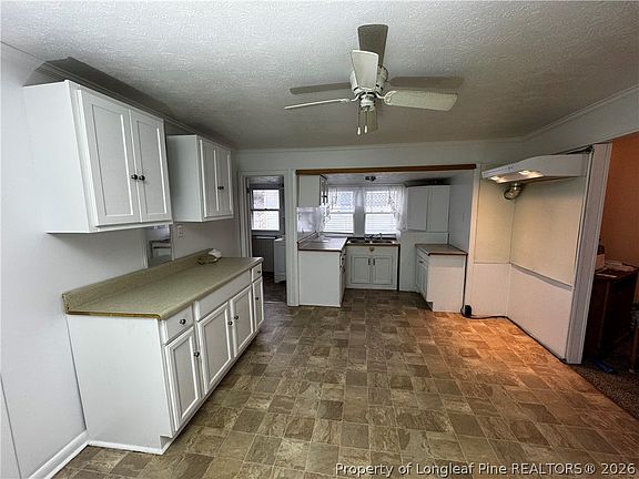 5th image of 2678 Belhaven Rd