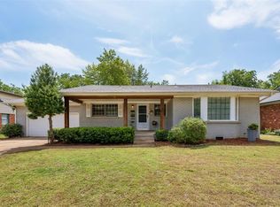 9816 Chesterton Pl, The Village, OK 73120