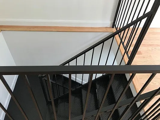 Rented by Salon Realty Corp | media 43