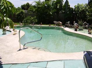 1821 Hillcrest Ave, Lake Worth, FL 33461