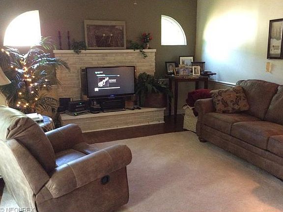 5th image of 1211 Winhurst Dr