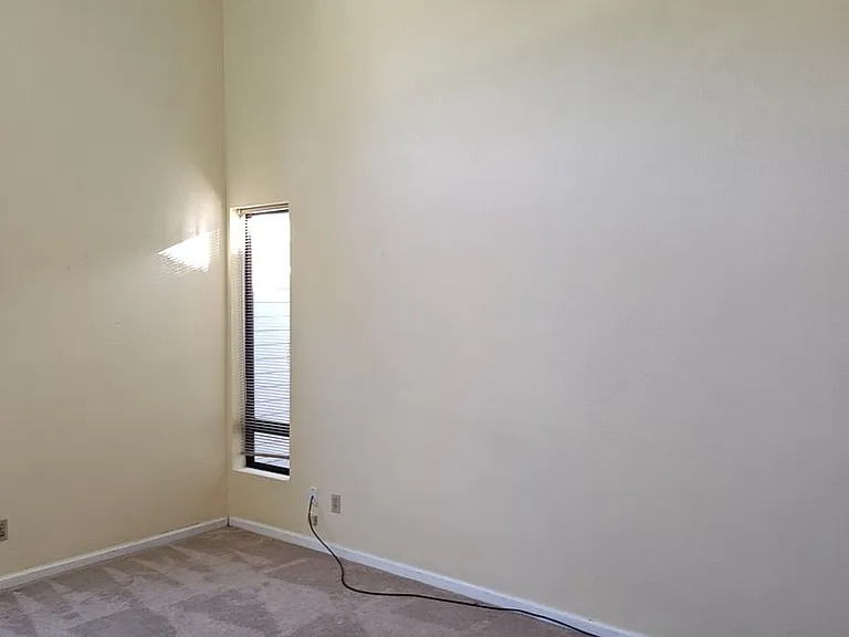 1607 Jade Ct — Photo 7