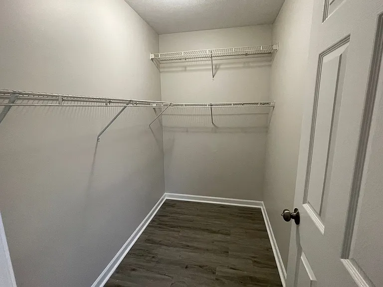 1708 Underwood St — Photo 12