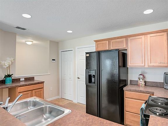 5th image of 5076 Kingscrest Ln