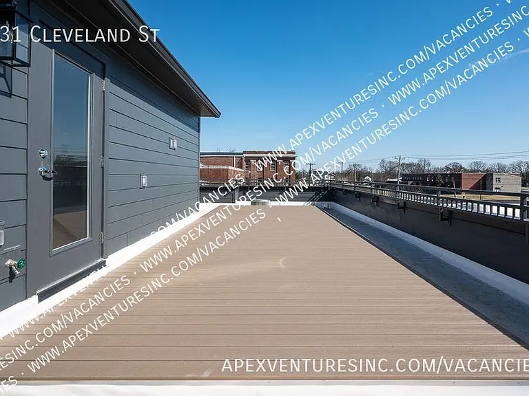 231 Cleveland St — Photo 1