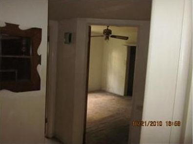 4th image of 553 N Ashland