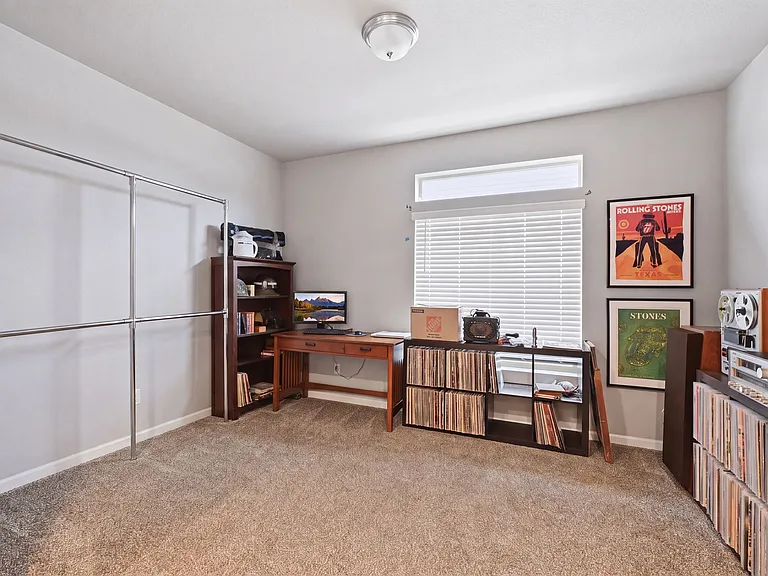 7202 Sedgerock Ln — Photo 9