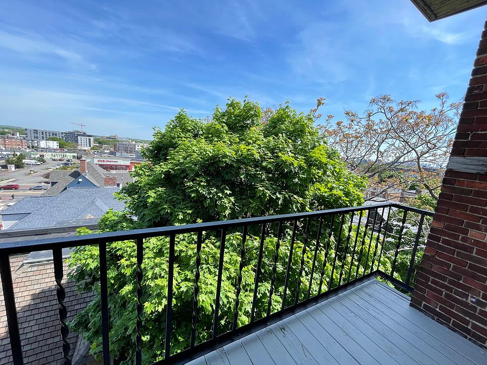 1st image of 28 Quint Ave APT 51