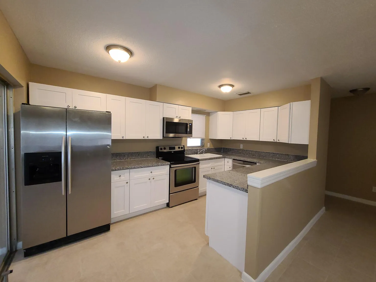 2 bed, 1244 sqft, $1,100 — Photo 2