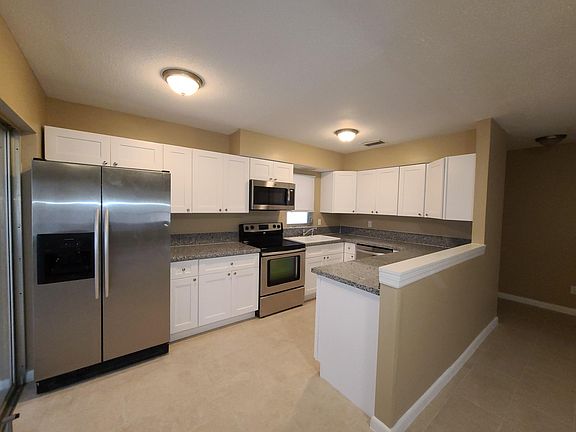 2nd image of 249 Thistle Ct