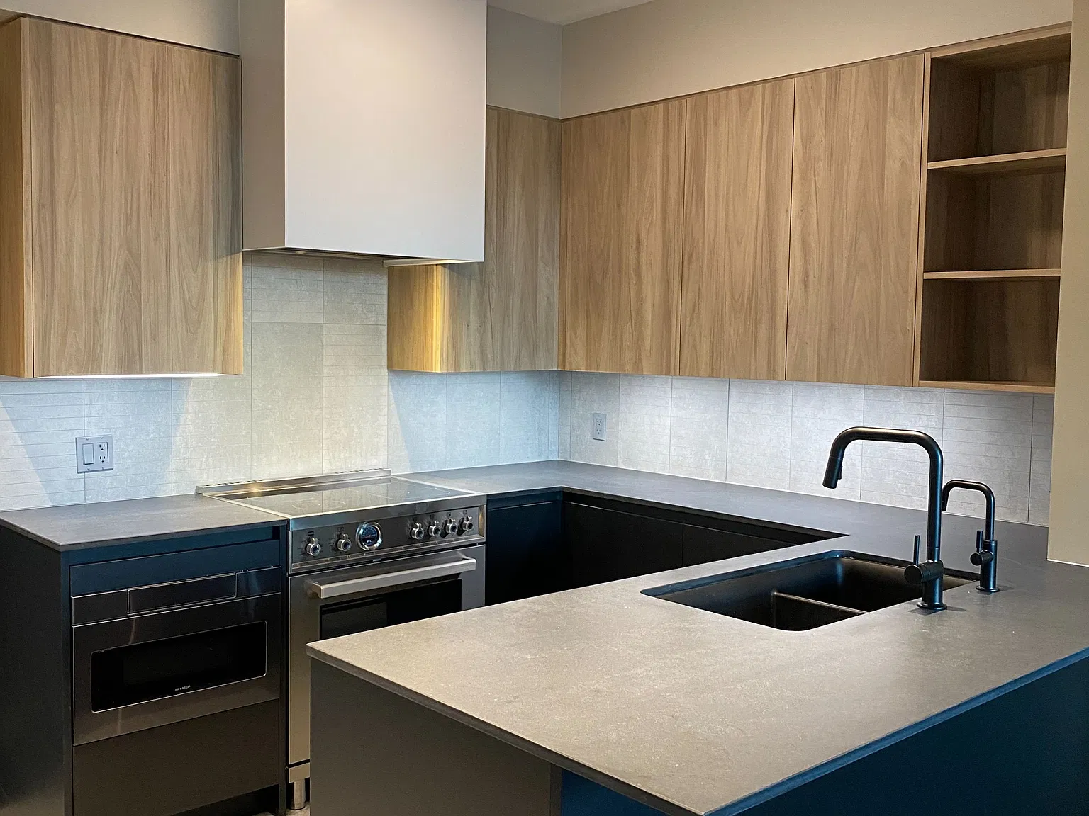 3 bed, $3,700 — Photo 4