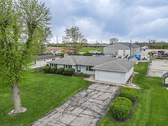 3rd image of 8050 N 2000e Rd