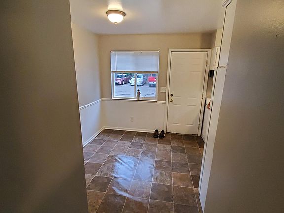 4th image of 5912 Christie Ave SE #5912